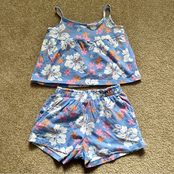 H&M Floral Tank & Paperbag Shorts 2T - Picture 2 of 11